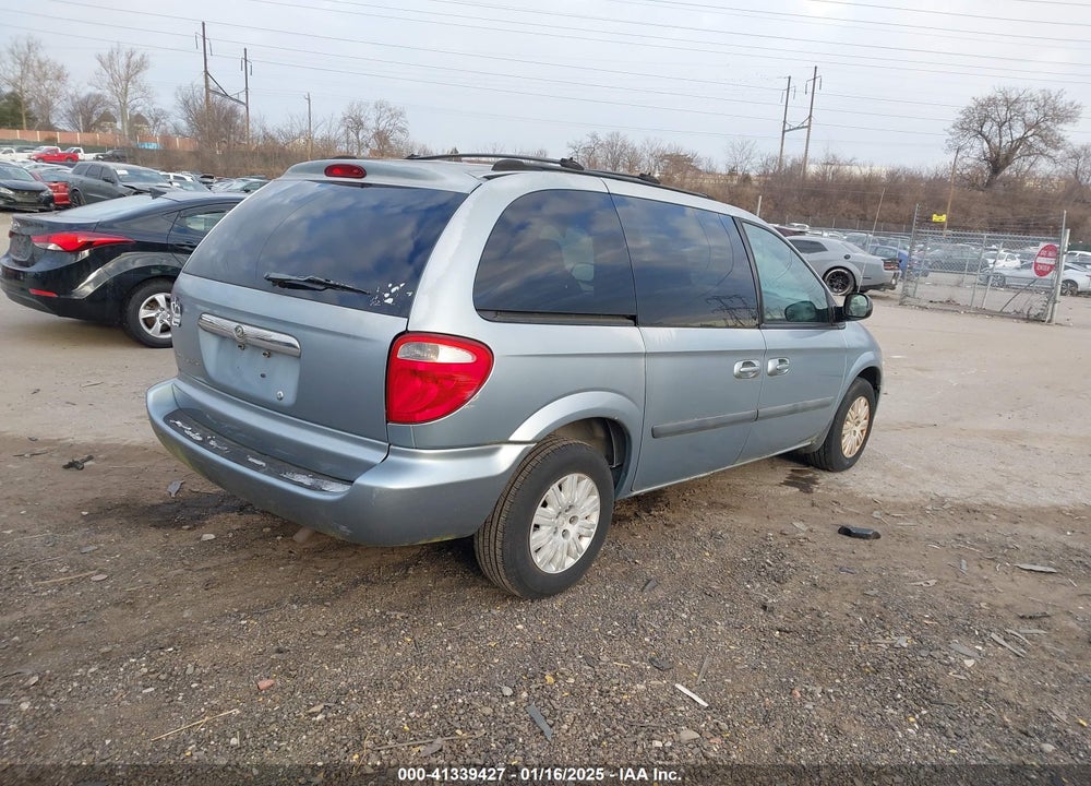 2005 CHRYSLER TOWN & COUNTRY VIN: 1C4GP45R45B239426