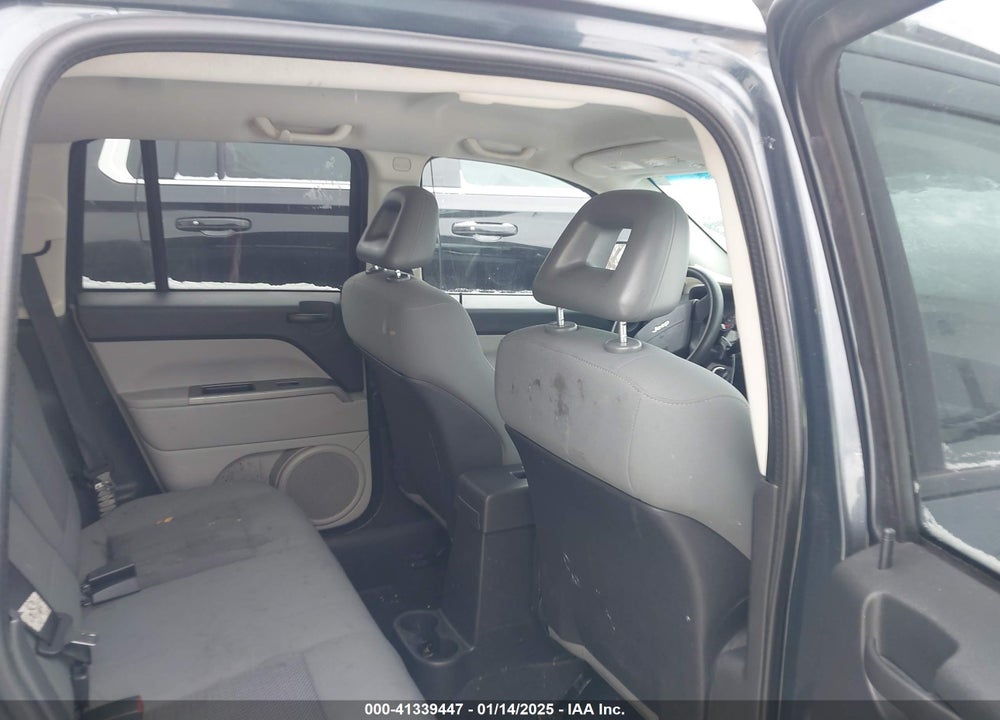 2007 JEEP COMPASS SPORT VIN: 1J8FF47W37D260933