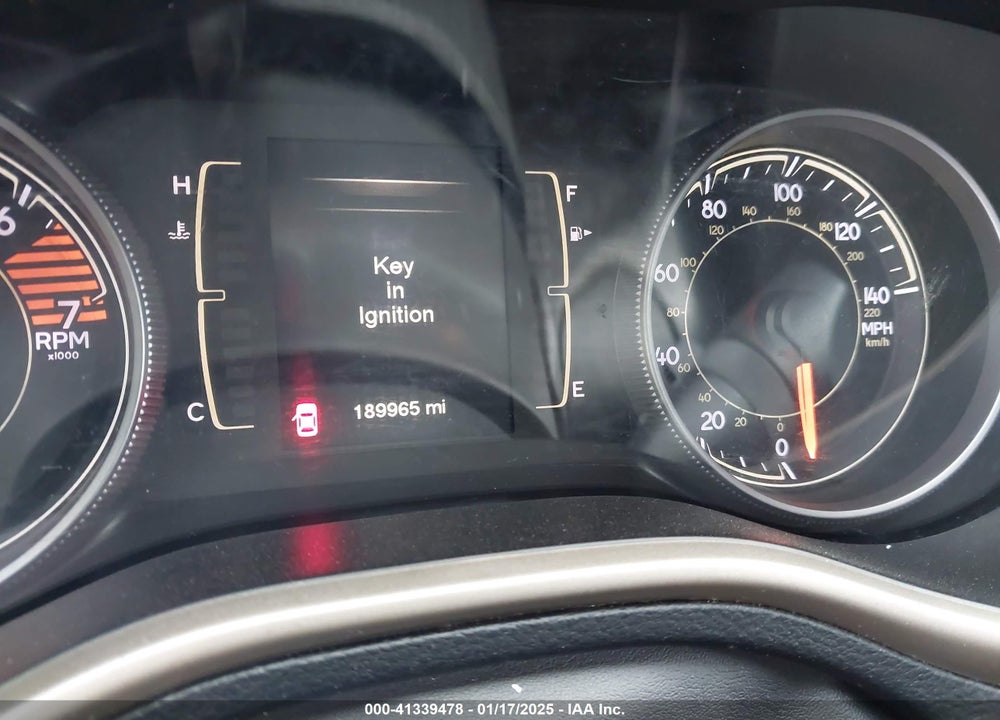 2016 JEEP CHEROKEE ALTITUDE VIN: 1C4PJLCB8GW184265
