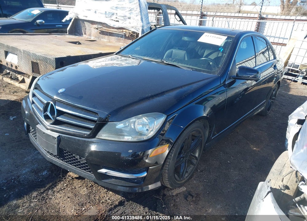 2014 MERCEDES-BENZ C CLASS VIN: WDDGF4HB6ER320555