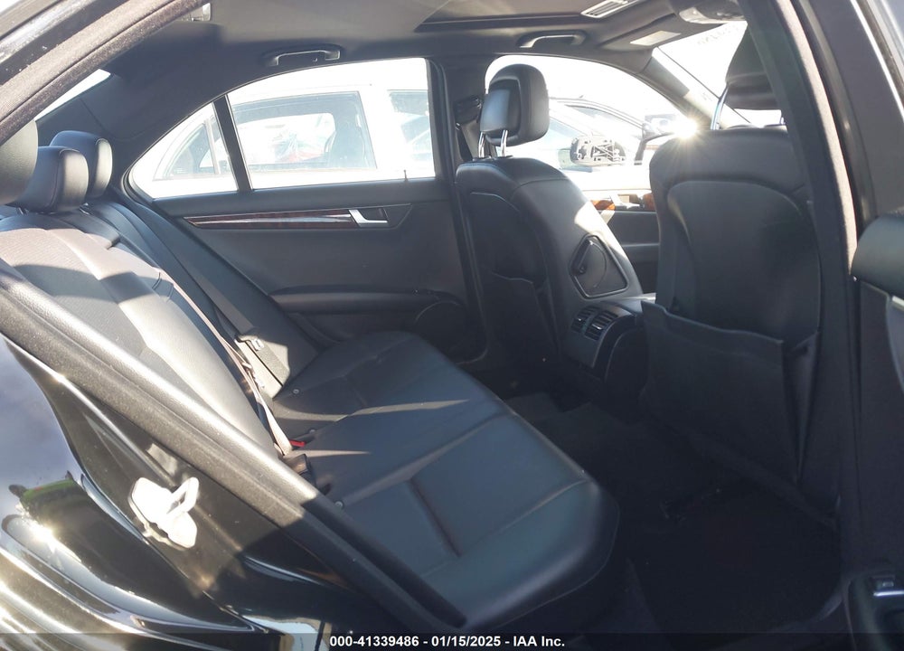 2014 MERCEDES-BENZ C CLASS VIN: WDDGF4HB6ER320555