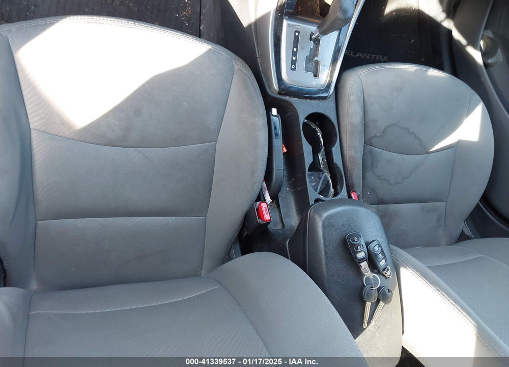 2013 HYUNDAI ELANTRA GLS VIN: 5NPDH4AE1DH384505