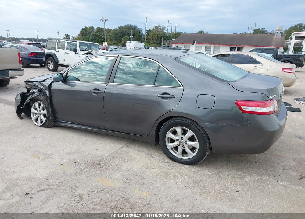 2011 TOYOTA CAMRY VIN: 4T1BF3EK5BU758068