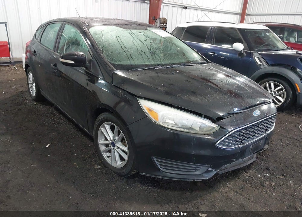 2015 FORD FOCUS SE VIN: 1FADP3K27FL204093