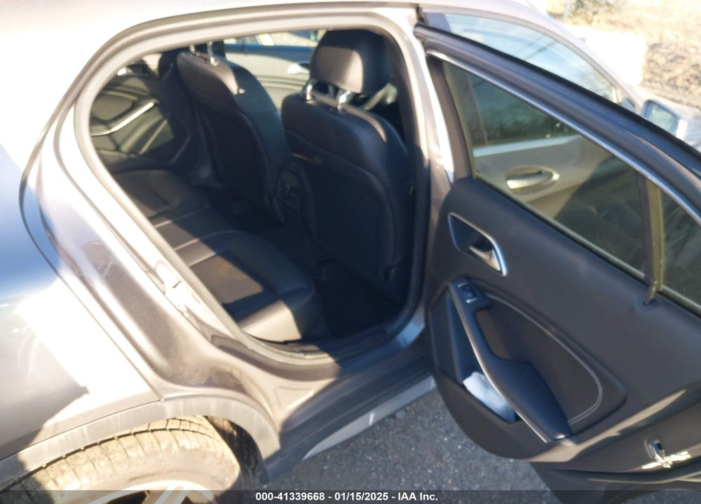 2015 MERCEDES-BENZ GLA 250 4MATIC VIN: WDCTG4GB3FJ091690