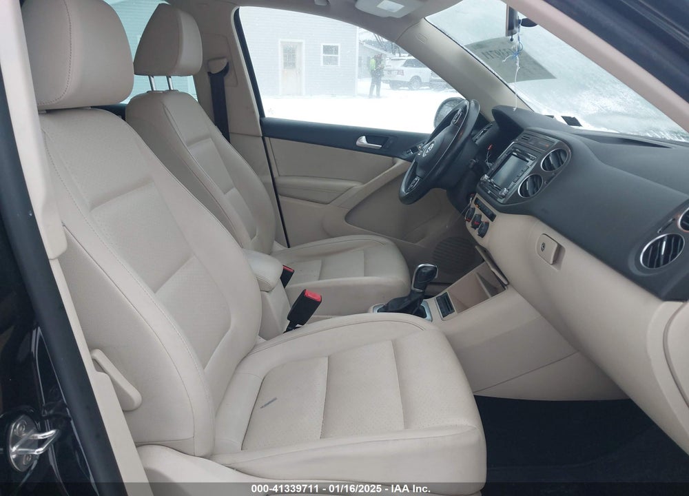 2013 VOLKSWAGEN TIGUAN SE VIN: WVGBV7AX4DW534468