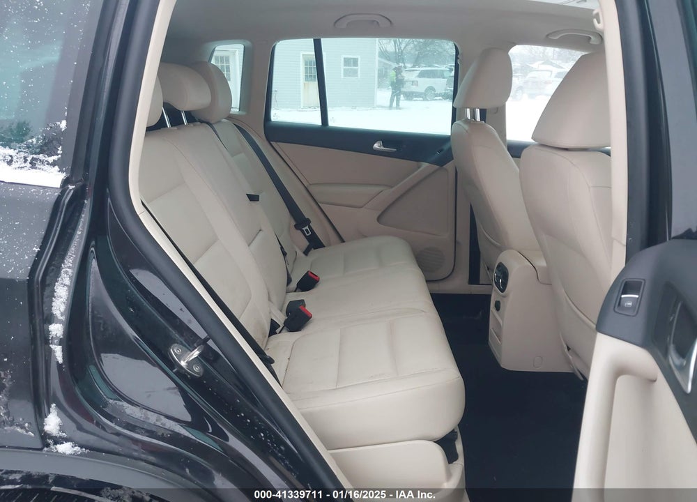 2013 VOLKSWAGEN TIGUAN SE VIN: WVGBV7AX4DW534468