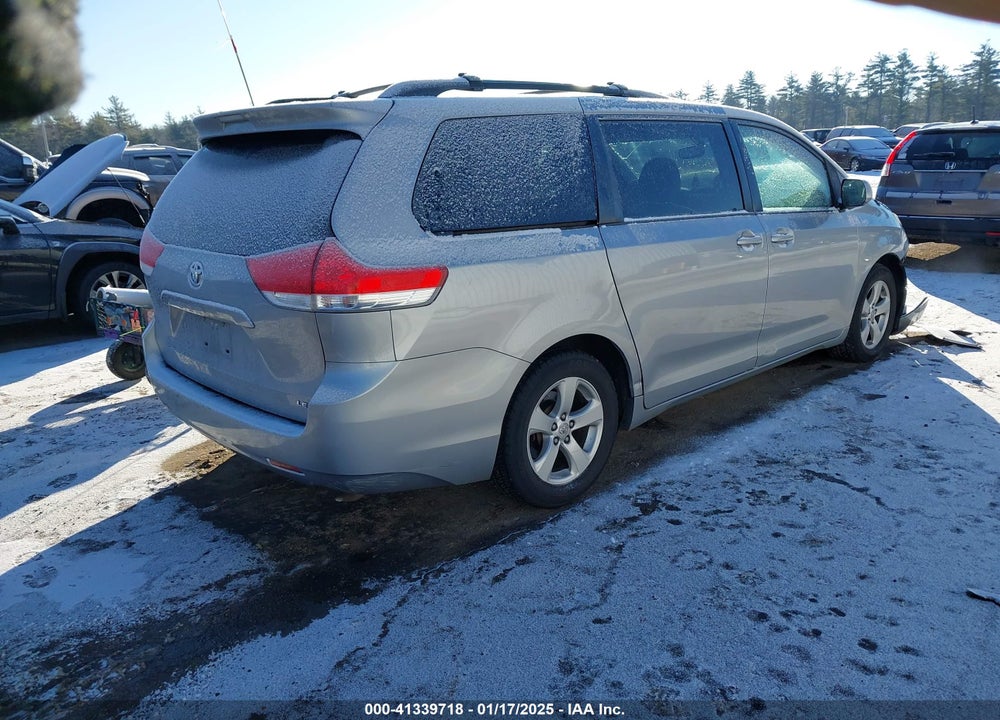 2012 TOYOTA SIENNA VIN: 5TDKK3DC2CS275217