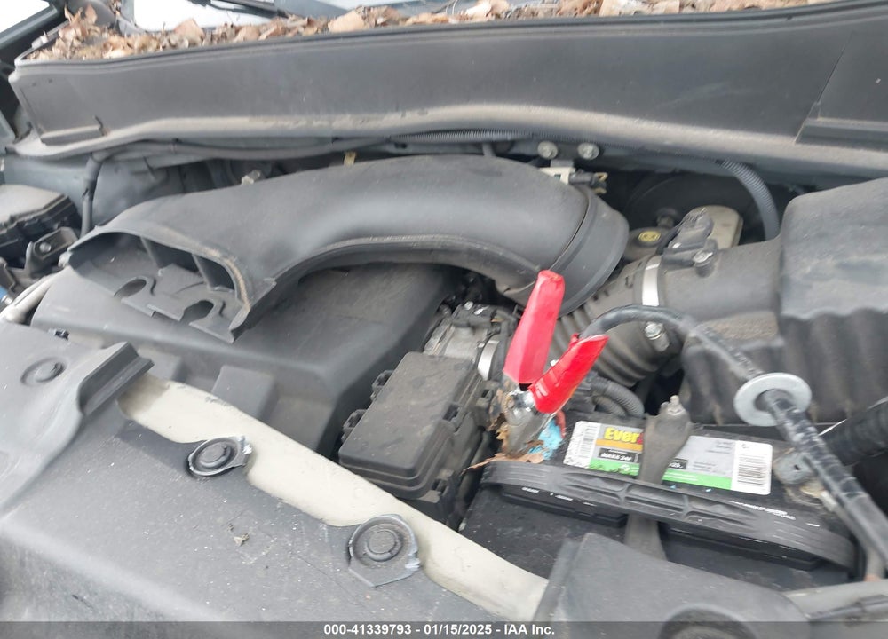 2011 HONDA PILOT VIN: 5FNYF3H58BB008029