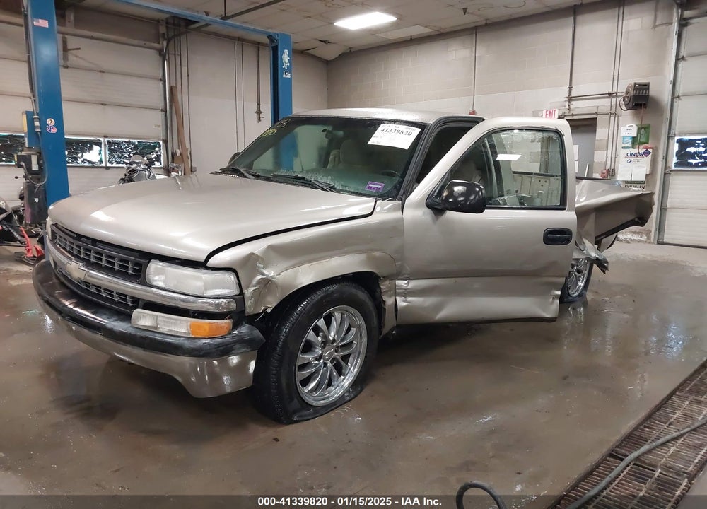 2000 CHEVROLET SILVERADO 1500 VIN: 1GCEC14V9YE408018