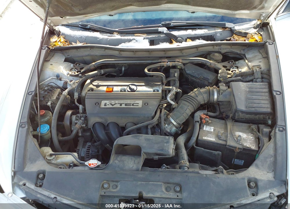 2009 HONDA ACCORD VIN: 1HGCS12779A009195