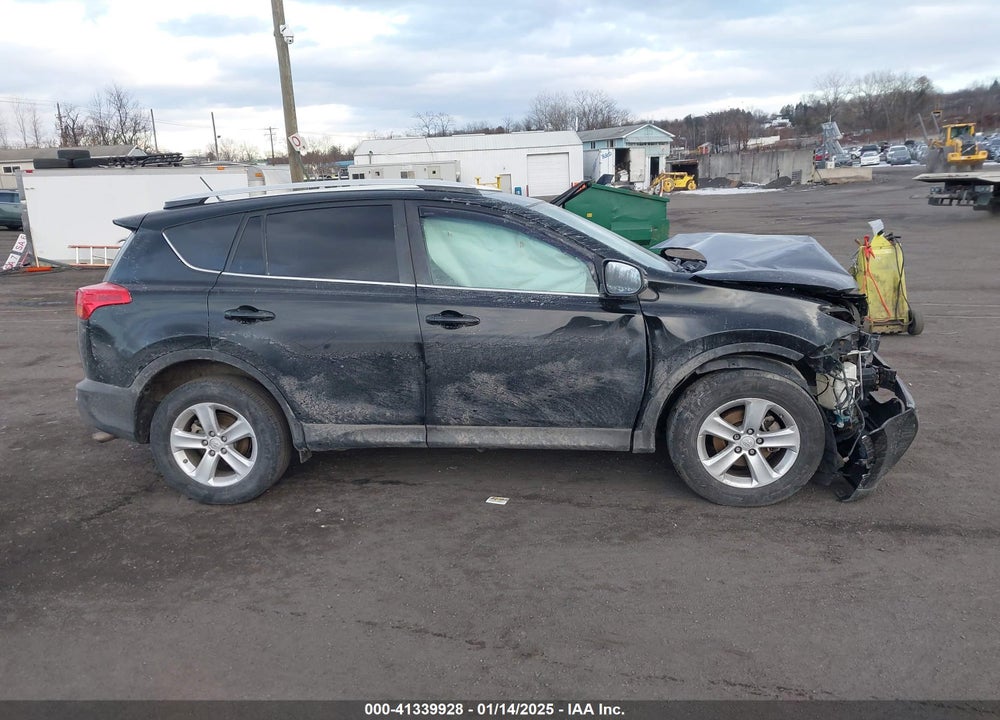 2013 TOYOTA RAV4 XLE VIN: 2T3RFREV9DW021381