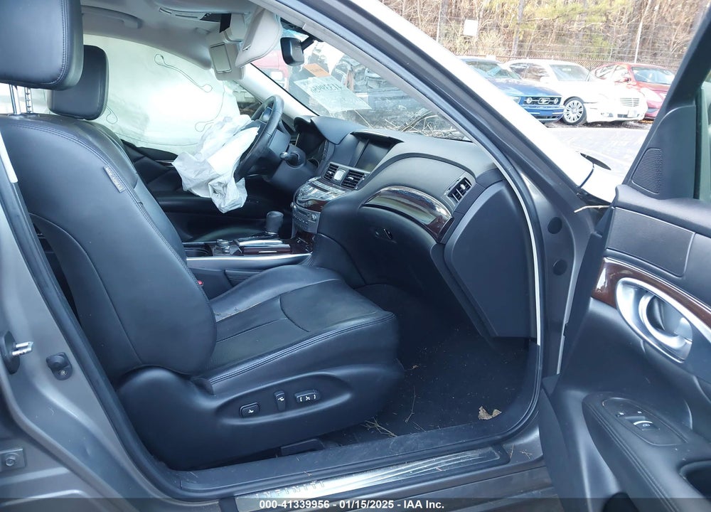 2012 INFINITI M37 VIN: JN1BY1AP2CM332136