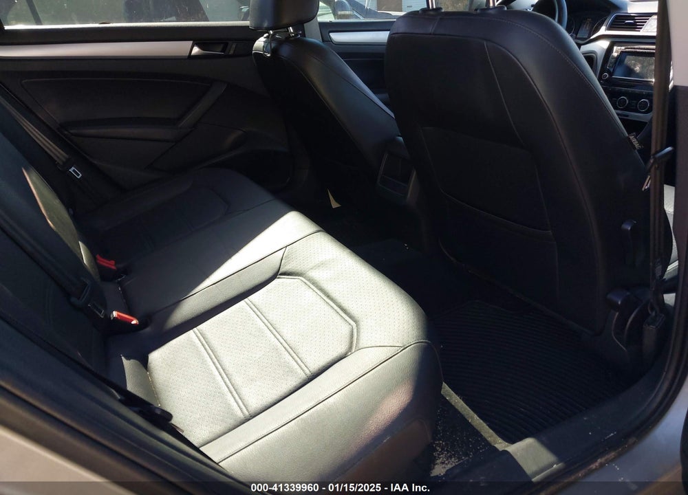 2012 VOLKSWAGEN PASSAT 2.5L SE VIN: 1VWBP7A31CC024362