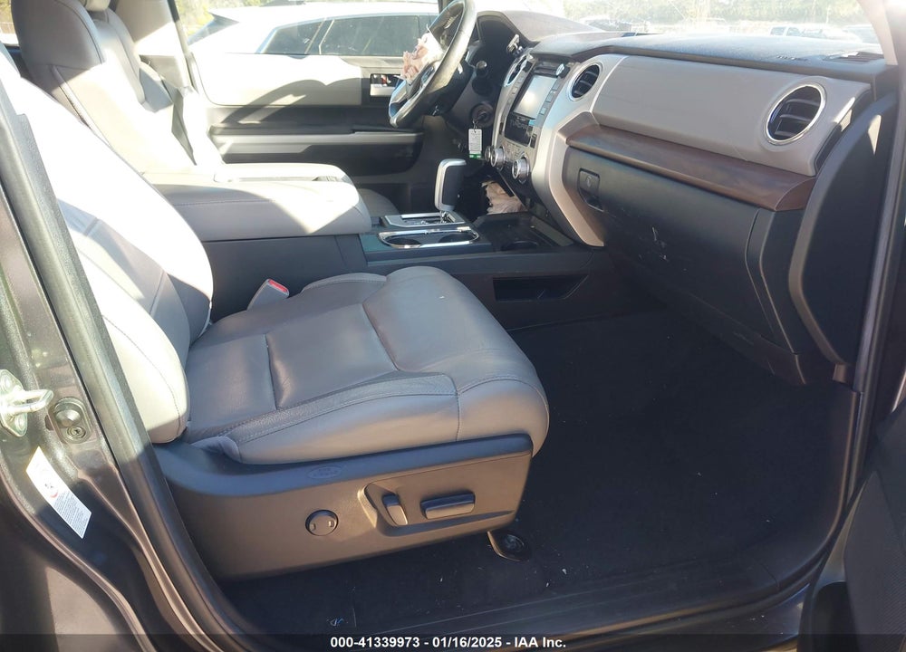 2019 TOYOTA TUNDRA LIMITED 5.7L V8 VIN: 5TFHY5F13KX817143