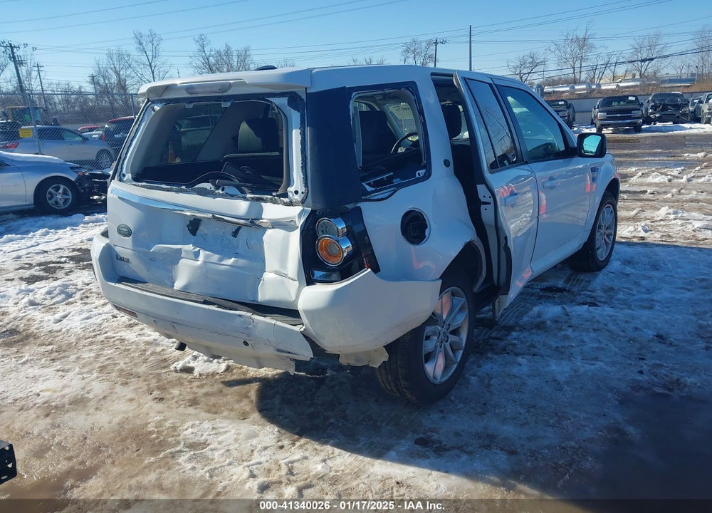 2014 LAND ROVER LR2 VIN: SALFR2BG5EH382341