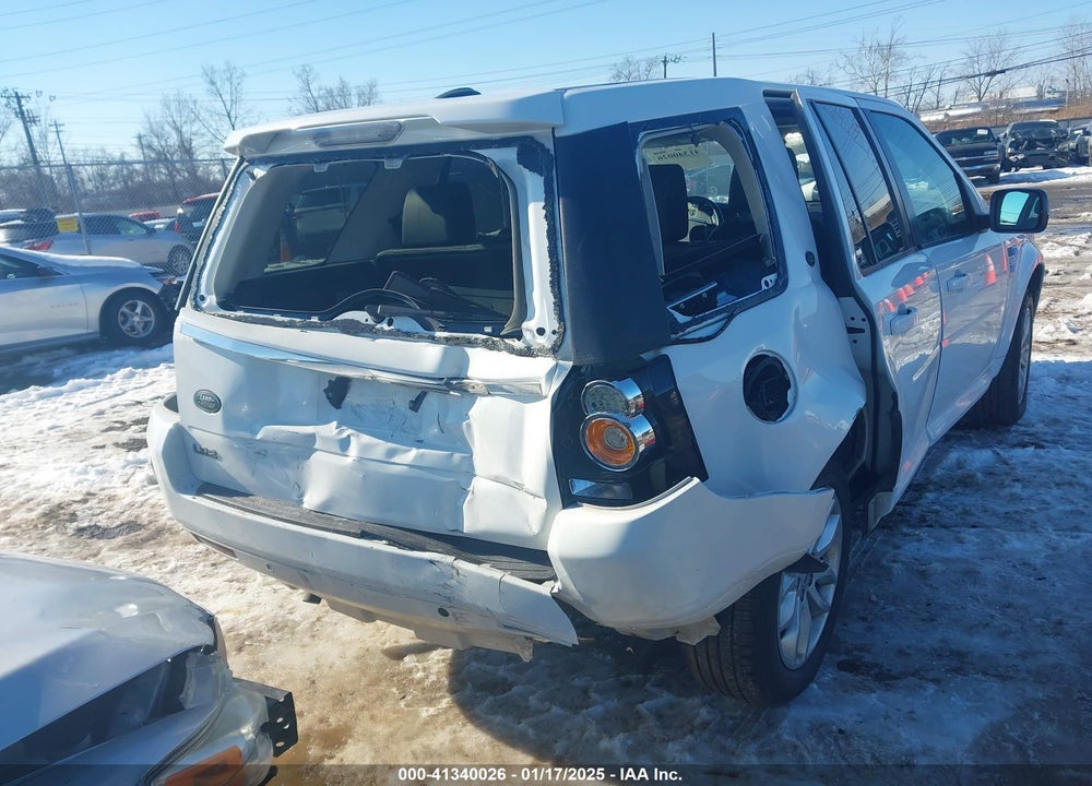 2014 LAND ROVER LR2 VIN: SALFR2BG5EH382341