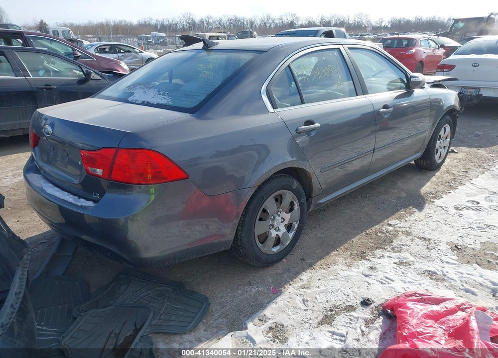 2009 KIA OPTIMA VIN: KNAGE228X95283163