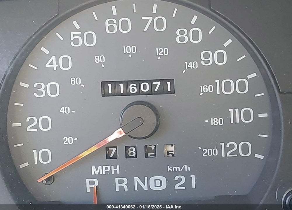2005 MERCURY GRAND MARQUIS GS VIN: 2MEFM74W95X670093