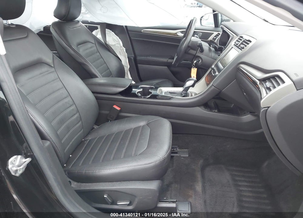 2015 FORD FUSION SE VIN: 3FA6P0HD6FR180743