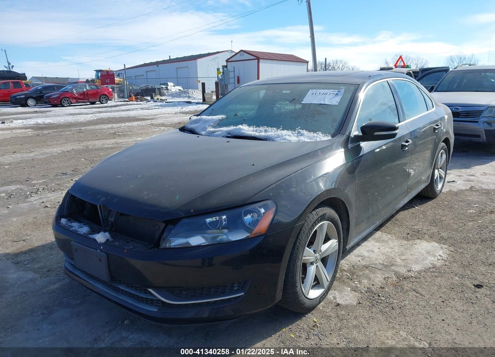 2013 VOLKSWAGEN PASSAT VIN: 1VWBP7A36DC031079