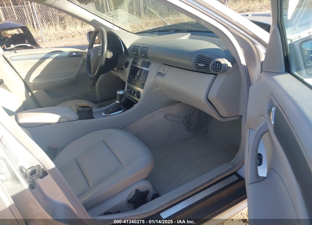 2005 MERCEDES-BENZ C 230 KOMPRESSOR SPORT VIN: WDBRF40J65A692111