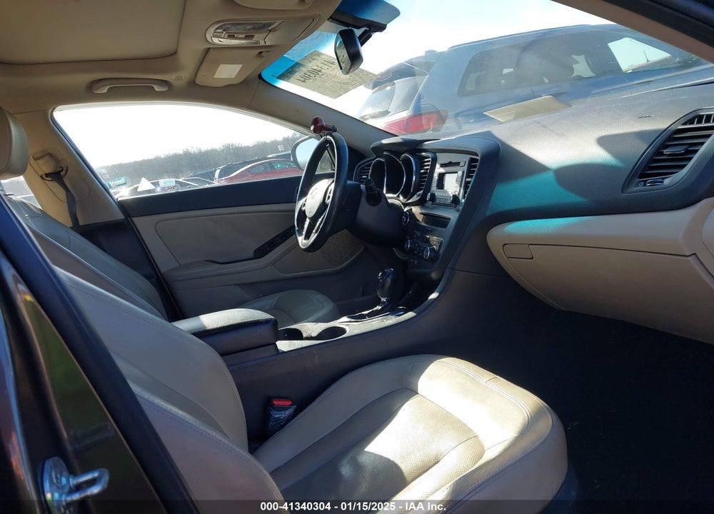2011 KIA OPTIMA EX VIN: KNAGN4A77B5064025