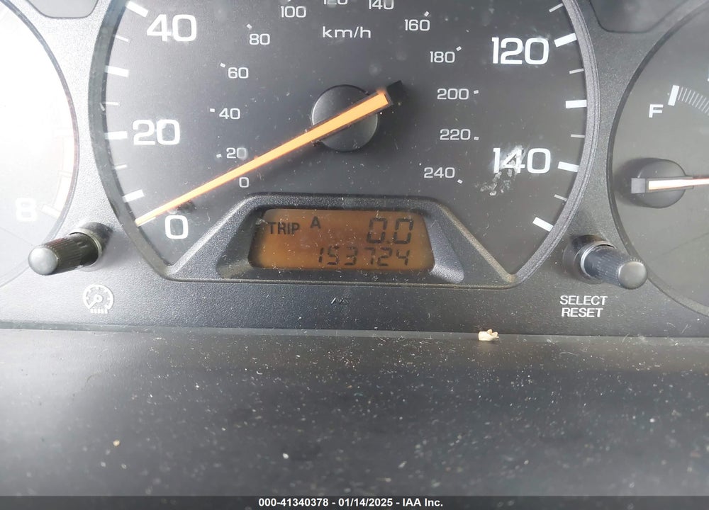 2000 HONDA ACCORD 2.3 LX VIN: 1HGCG5641YA024833