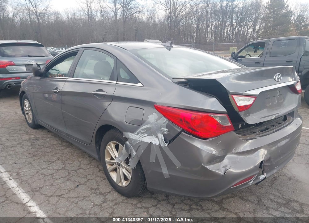 2012 HYUNDAI SONATA VIN: 5NPEB4AC9CH495757