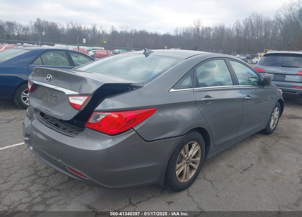 2012 HYUNDAI SONATA VIN: 5NPEB4AC9CH495757