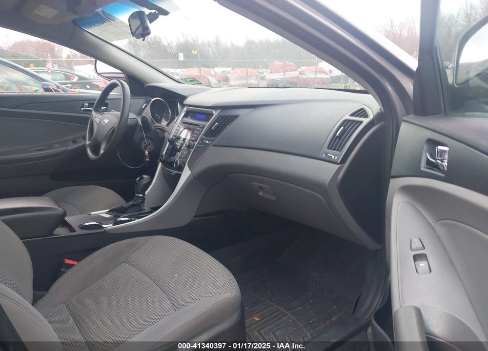 2012 HYUNDAI SONATA VIN: 5NPEB4AC9CH495757
