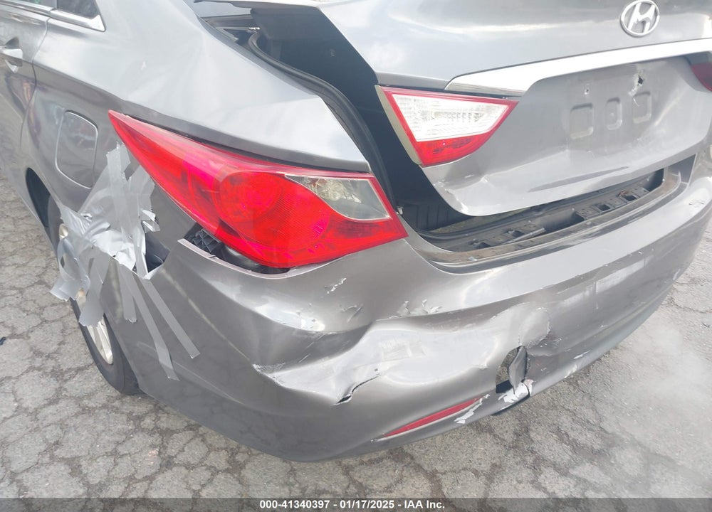 2012 HYUNDAI SONATA VIN: 5NPEB4AC9CH495757