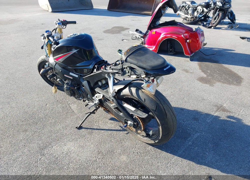 2006 SUZUKI GSX-R1000 VIN: JS1GT76A462103430