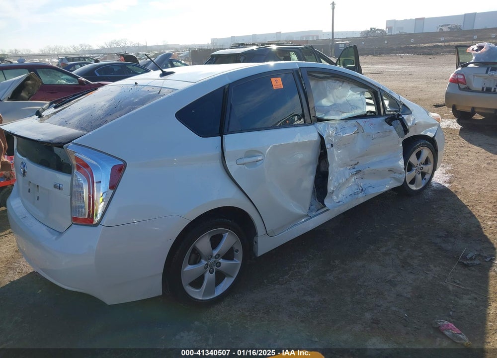 2015 TOYOTA PRIUS VIN: JTDKN3DU8F0465885