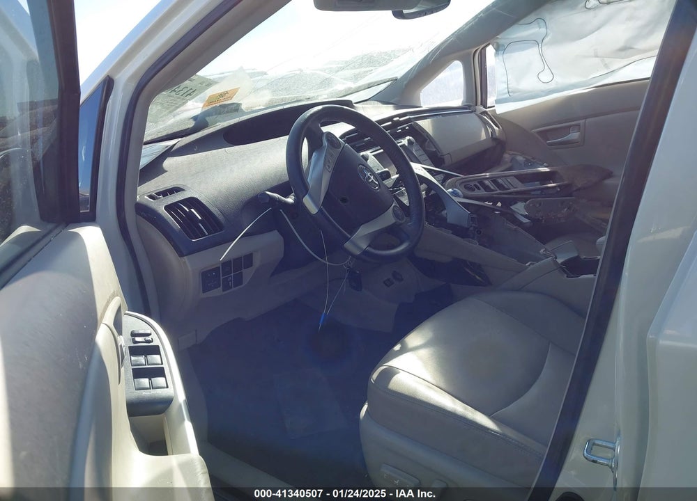 2015 TOYOTA PRIUS VIN: JTDKN3DU8F0465885