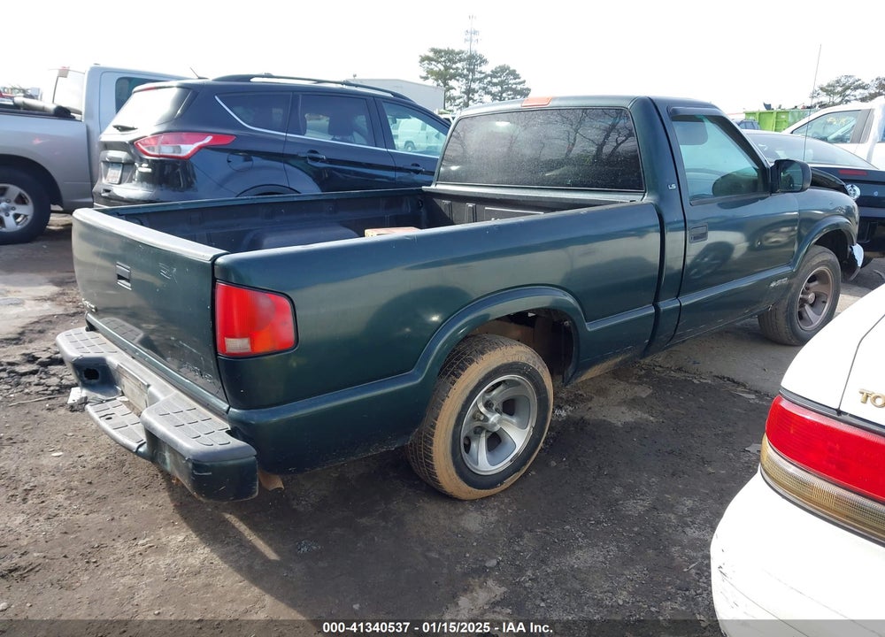 2001 CHEVROLET S-10 LS VIN: 1GCCS145918229718