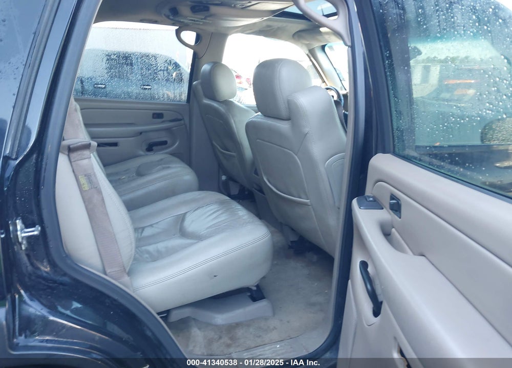 2005 CHEVROLET TAHOE LT VIN: 1GNEC13T85J189143