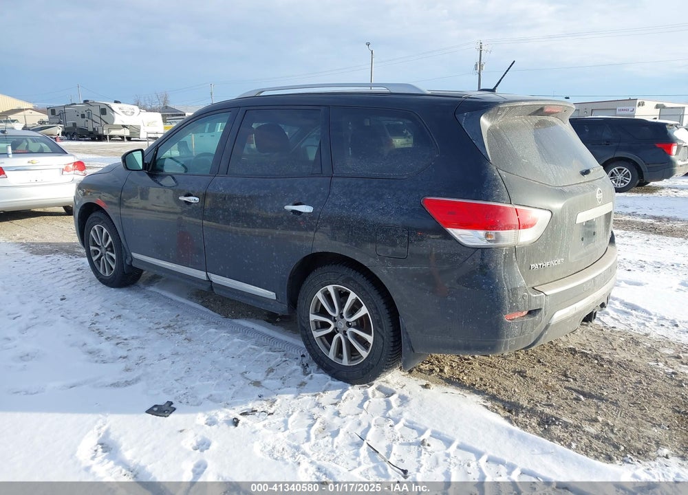 2015 NISSAN PATHFINDER SL VIN: 5N1AR2MM7FC672174