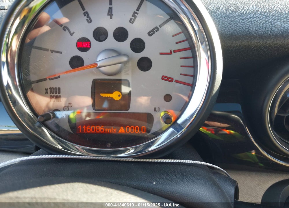 2007 MINI COOPER S VIN: WMWMF73597TT82731