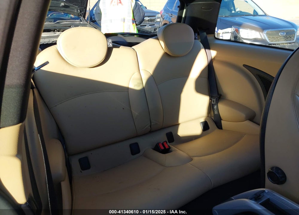 2007 MINI COOPER S VIN: WMWMF73597TT82731