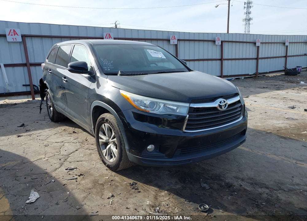 2015 TOYOTA HIGHLANDER LE PLUS V6 VIN: 5TDZKRFH7FS055781
