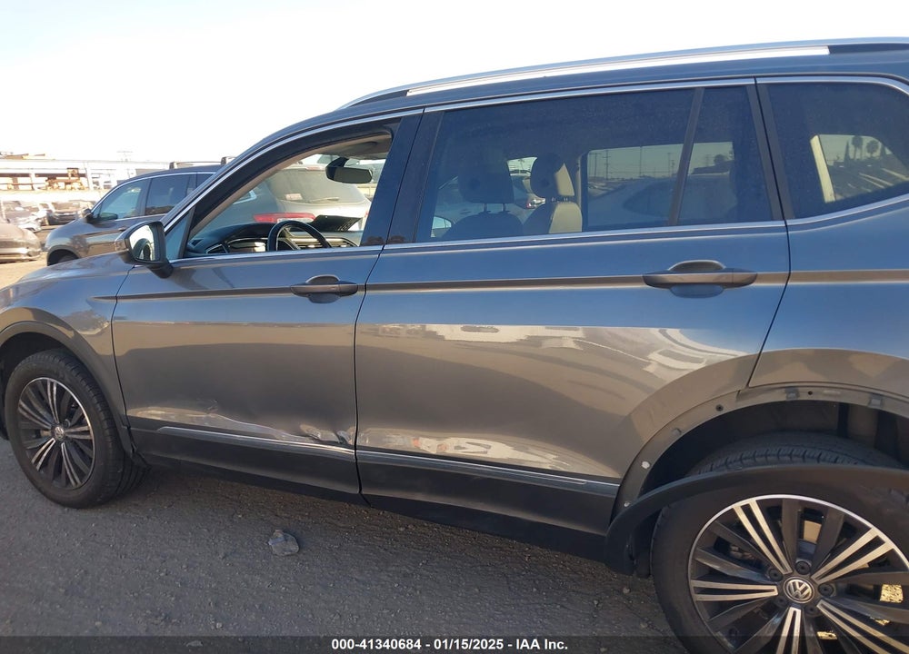 2019 VOLKSWAGEN TIGUAN 2.0T SE/2.0T SEL/2.0T SEL R-LINE/2.0T SEL R-LINE BLACK VIN: 3VV3B7AX7KM030237