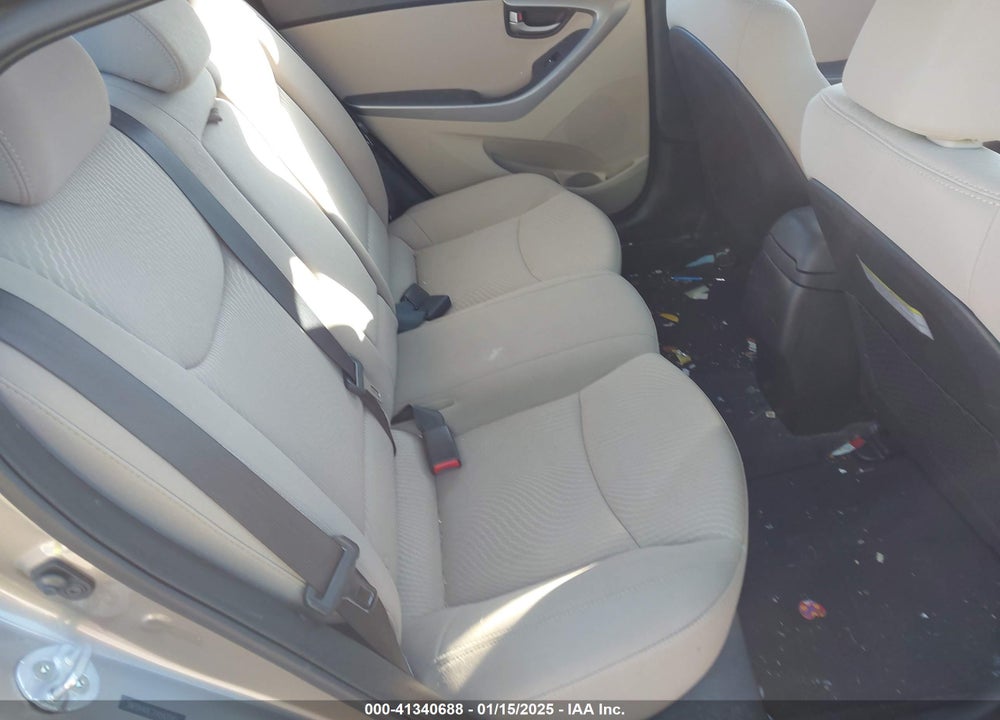 2015 HYUNDAI ELANTRA VIN: 5NPDH4AE7FH583240