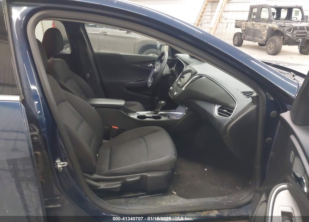 2019 CHEVROLET MALIBU VIN: 1G1ZD5ST8KF142606