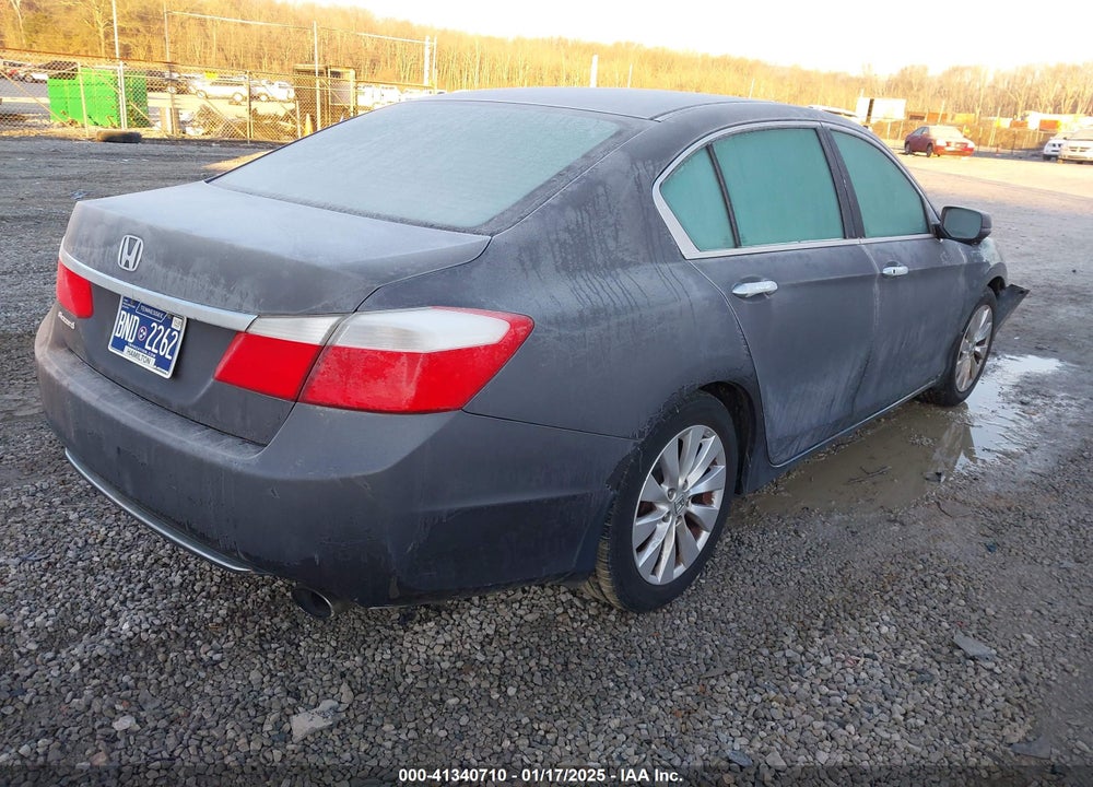 2015 HONDA ACCORD VIN: 1HGCR2F76FA126192