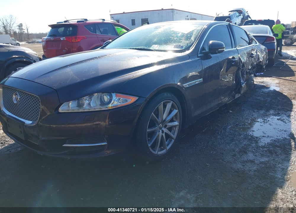 2013 JAGUAR XJ VIN: SAJWJ1CD2D8V51132