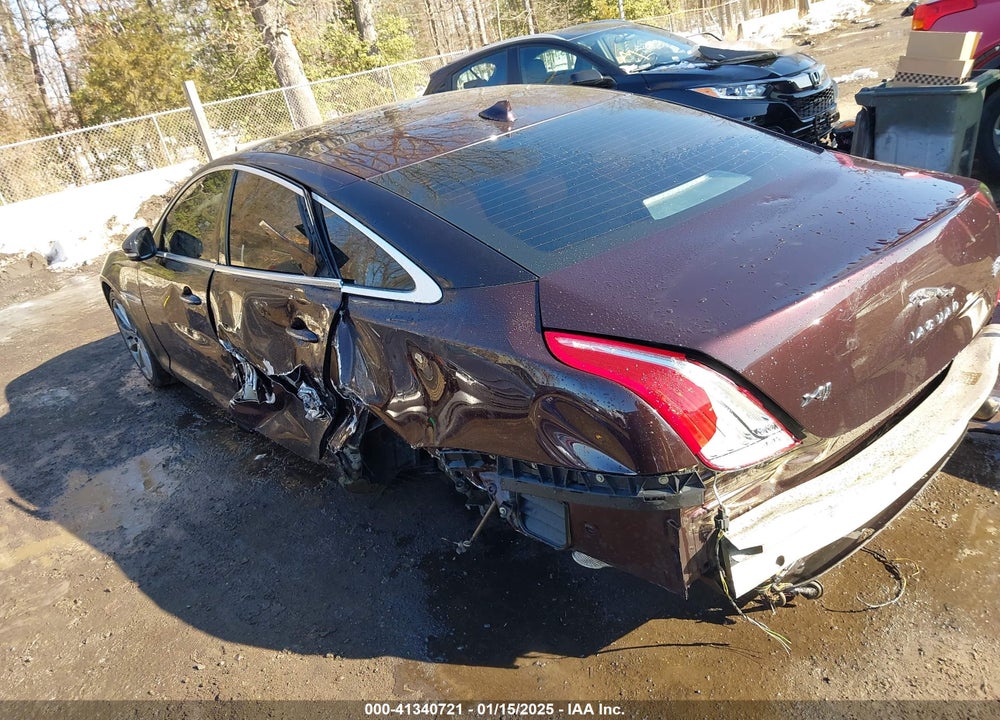 2013 JAGUAR XJ VIN: SAJWJ1CD2D8V51132