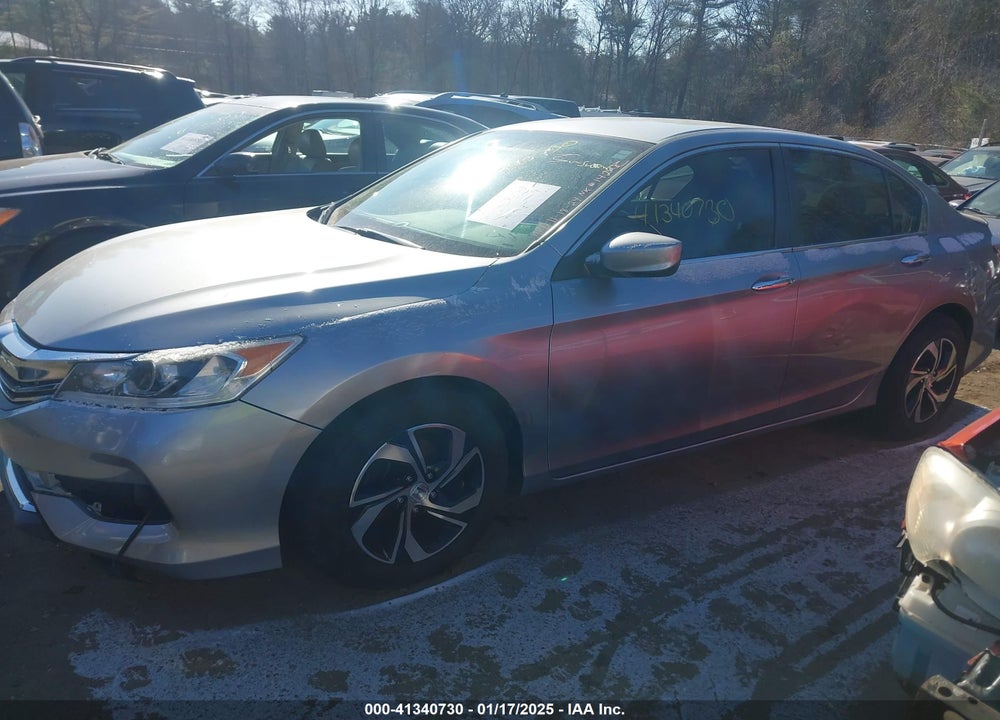 2017 HONDA ACCORD VIN: 1HGCR2F33HA135903