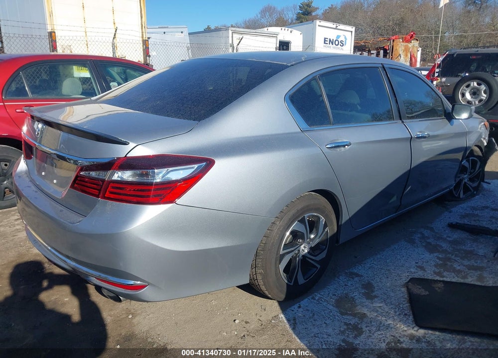 2017 HONDA ACCORD VIN: 1HGCR2F33HA135903