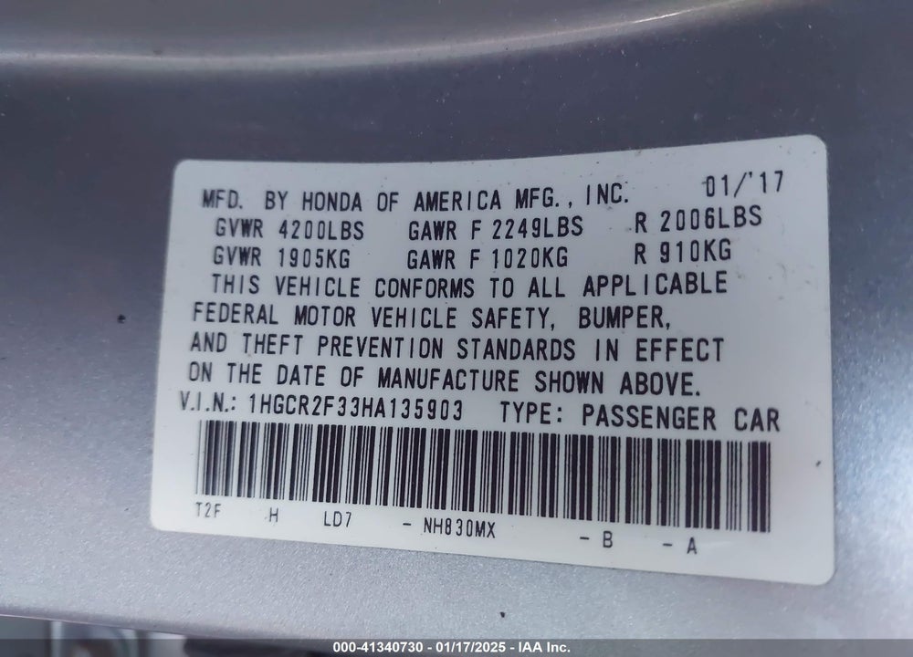 2017 HONDA ACCORD VIN: 1HGCR2F33HA135903